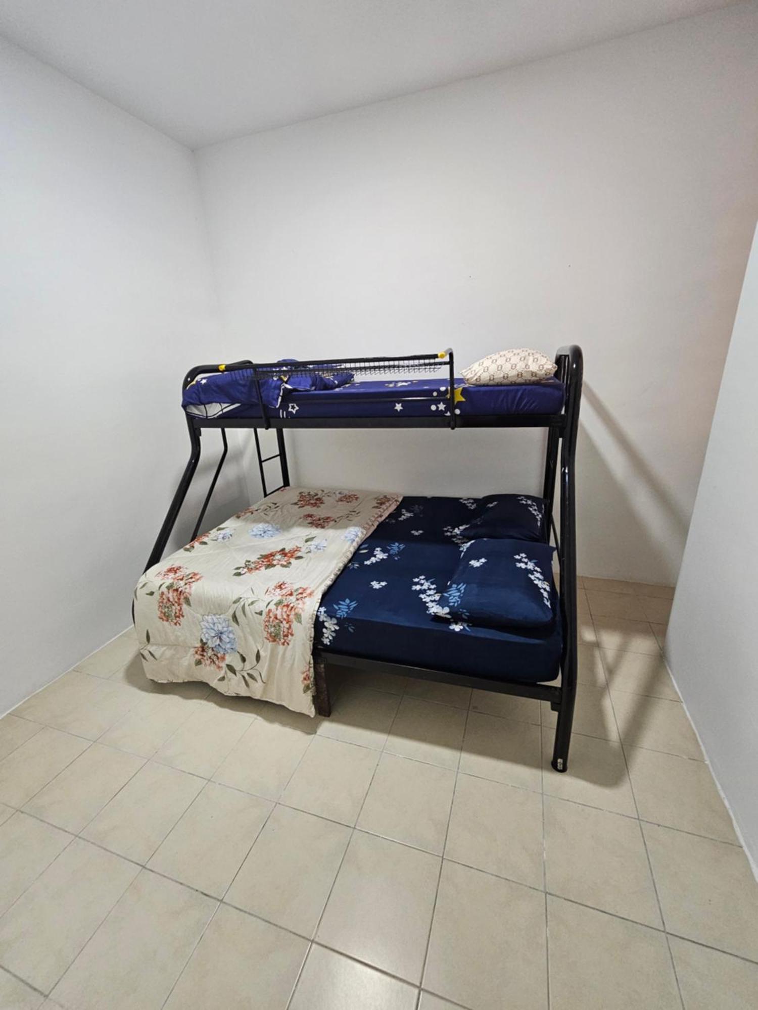 Rhino Home Tanah Rata Luaran gambar