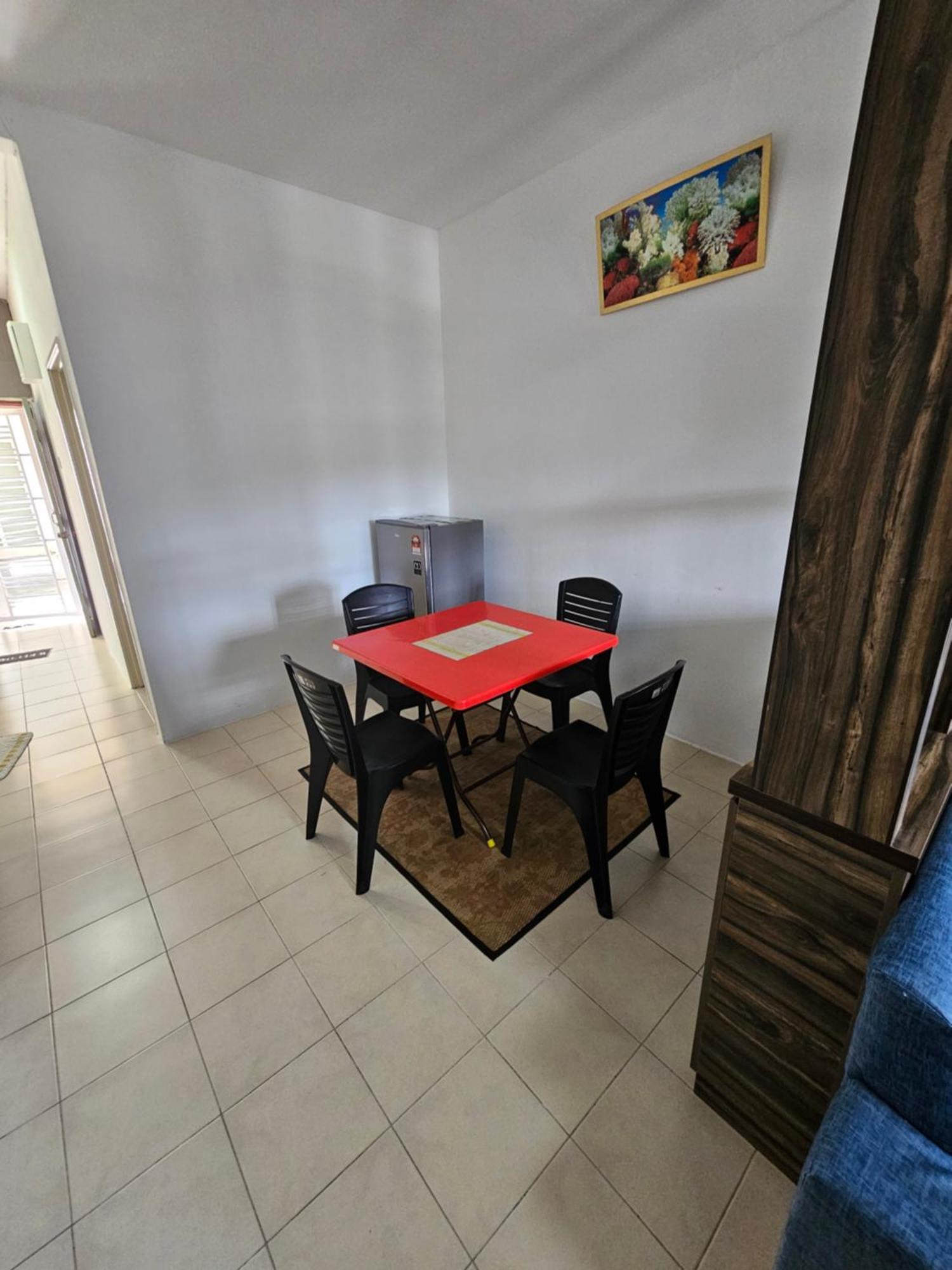 Rhino Home Tanah Rata Luaran gambar