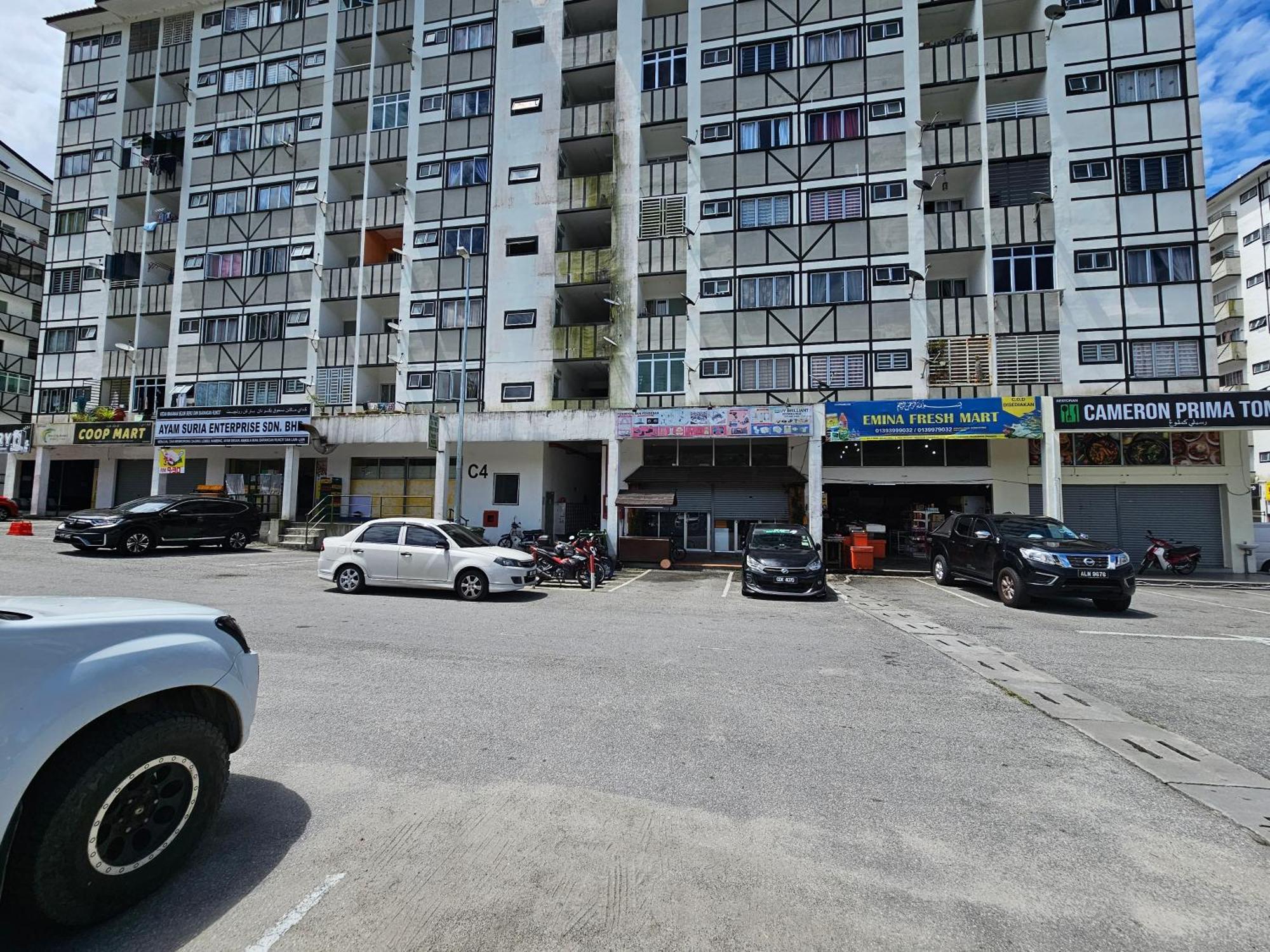 Rhino Home Tanah Rata Luaran gambar